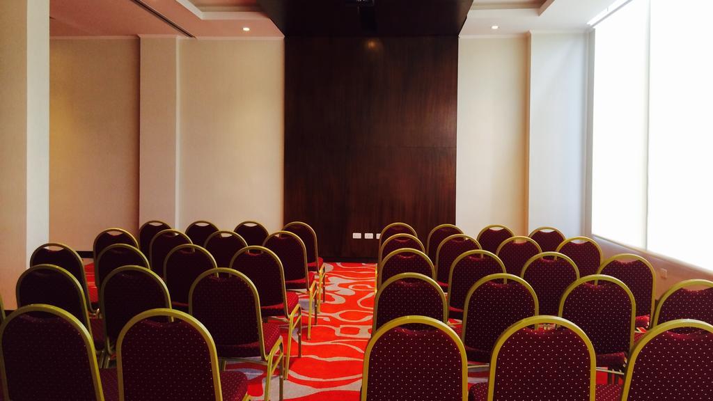 Carnaval Hotel Casino Encarnación Exteriér fotografie Meeting room
