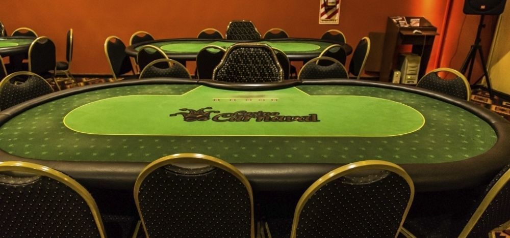 Carnaval Hotel Casino Encarnación Exteriér fotografie A table at the casino