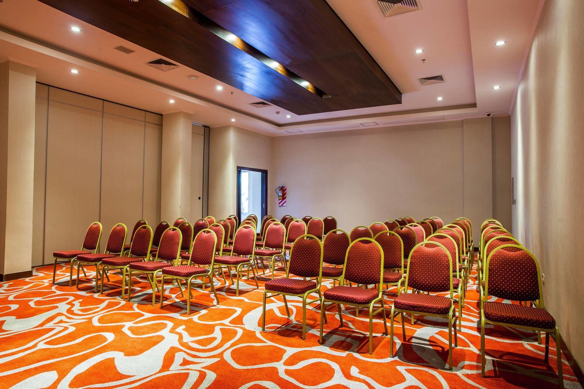 Carnaval Hotel Casino Encarnación Exteriér fotografie Meeting room